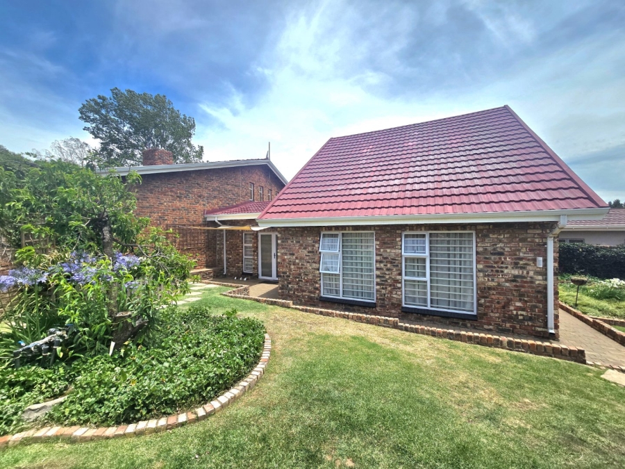 6 Bedroom Property for Sale in Panorama Free State